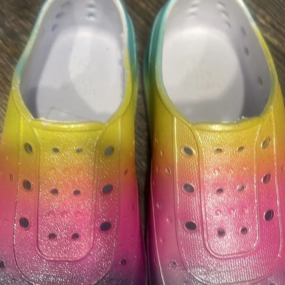 N/A kid’s shoes